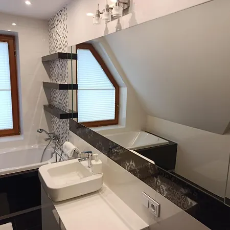 Gpp Secret Residence With Sauna & Pool - Entire House For Rent *
